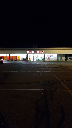 Discount Store «Family Dollar», reviews and photos, 1175 Main St, Clinton, MA 01510, USA