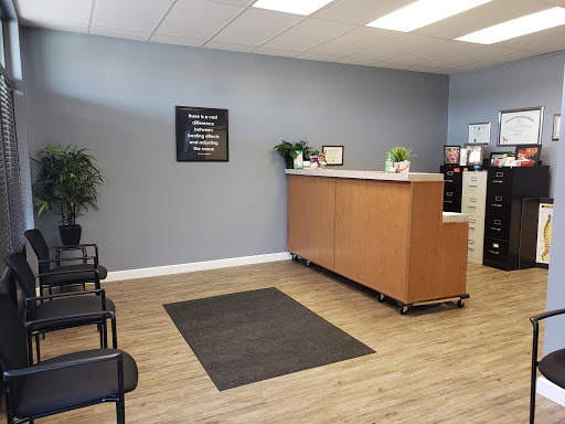 Chiropractor «Simmons Chiropractic Clinic», reviews and photos