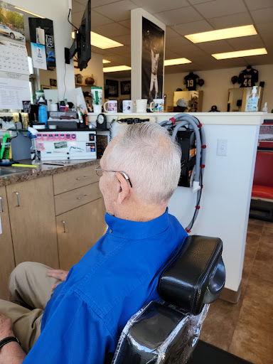 Hair Salon «Whiskers Family Hair Care», reviews and photos, 1002 Leonard St NW, Grand Rapids, MI 49504, USA