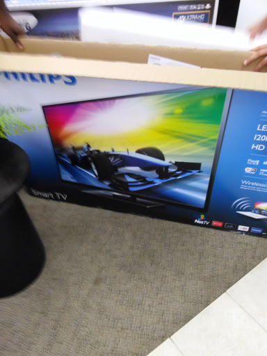 Furniture Store «Badcock Home Furniture & More of South Florida», reviews and photos, 3051 N Powerline Rd, Pompano Beach, FL 33069, USA