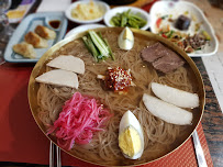 Plats et boissons du Restaurant coréen 모란 식당 le seul spécialisé dans les aliments nord-coreens à Paris - n°12