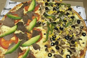 Pizza Colombiana image
