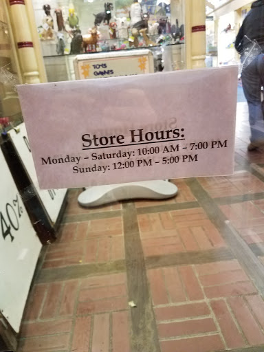 Toy Store «S.W. Randall Toyes and Giftes», reviews and photos, 630 Smithfield St, Pittsburgh, PA 15222, USA