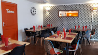 Atmosphère du Restaurant AMY COOK AFRO à Le Pecq - n°8