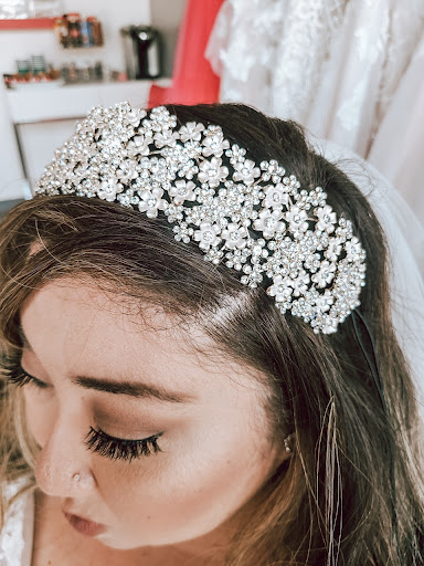 Bridal Shop «Strut Bridal Salon - Sizes 12+», reviews and photos, 226 W Southern Ave, Tempe, AZ 85282, USA