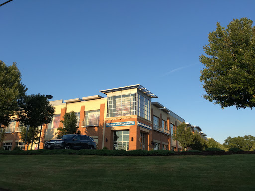 Outdoor Sports Store «Eastern Mountain Sports», reviews and photos, 300 Needham St #1, Newton, MA 02464, USA