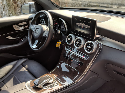 Mercedes Benz Dealer «Mercedes-Benz of Greenwich», reviews and photos, 261 West Putnam Avenue, Greenwich, CT 06830, USA