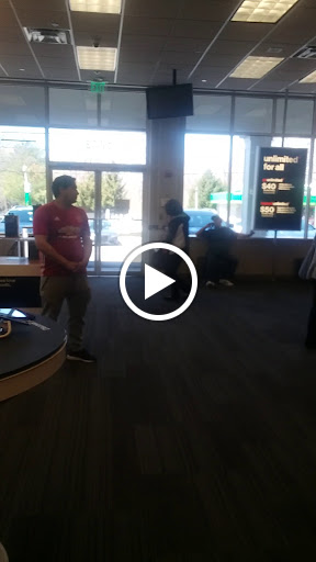 Cell Phone Store «Verizon», reviews and photos, 1773 E Main St, Mohegan Lake, NY 10547, USA