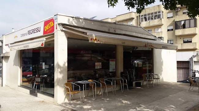 Cafetaria Regressu - Café Futebol Café ao Ar Livre em Braga