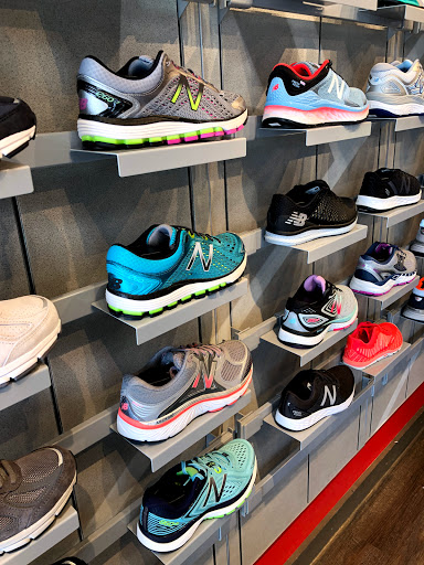 Shoe Store «New Balance», reviews and photos, 380 W Main St, Avon, CT 06001, USA