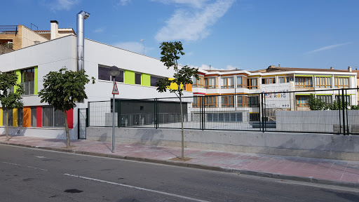 Escuela l'Avet Roig en Sant Celoni