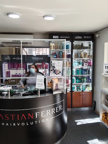 Opiniones de Salón Sebastian Ferrer Hairvolution Viña del Mar en Viña del Mar - Centro comercial