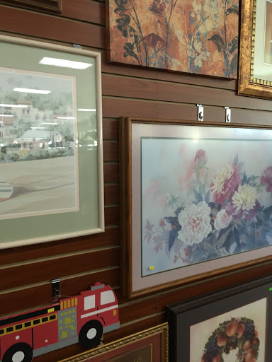 Thrift Store «Salvation Army Thrift Store», reviews and photos, 505 27th Ave SW, Vero Beach, FL 32968, USA