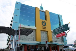 Hermina Hospital Padang image