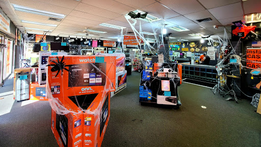 Pawn Shop «Able Pawn Shop», reviews and photos, 1532 Belvidere St, Waukegan, IL 60085, USA