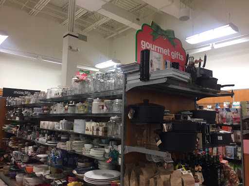 Department Store «T.J. Maxx», reviews and photos, 1751 Ritchie Station Ct, Capitol Heights, MD 20743, USA