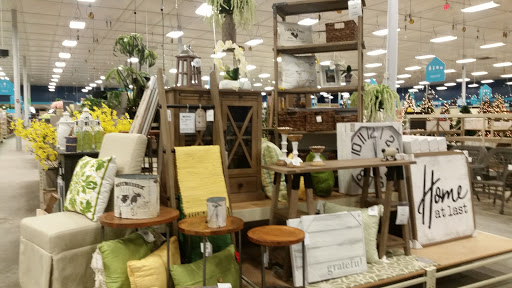 Home Goods Store «At Home», reviews and photos, 2000 Casteel Dr, Coraopolis, PA 15108, USA