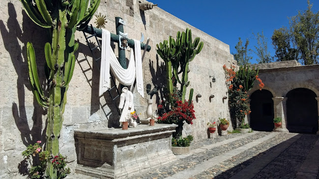 Parroquia San Miguel Arcángel Cayma - Iglesia