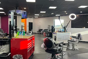 Clipperz Barbershop & Beauty image