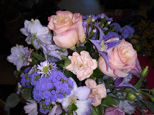 Florist «Barnes House Of Flowers», reviews and photos, 866 N Colony Rd, Wallingford, CT 06492, USA