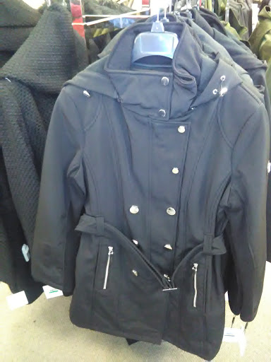 Stores to buy women's quilted coats Houston