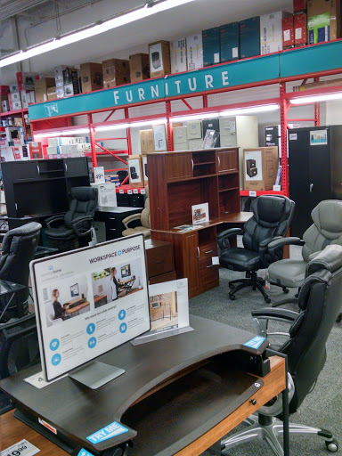 Office Supply Store «Staples», reviews and photos, 2815 E 3rd St, Bloomington, IN 47401, USA