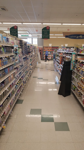 Supermarket «Super Stop & Shop», reviews and photos, 1690 Revere Beach Pkwy, Everett, MA 02149, USA