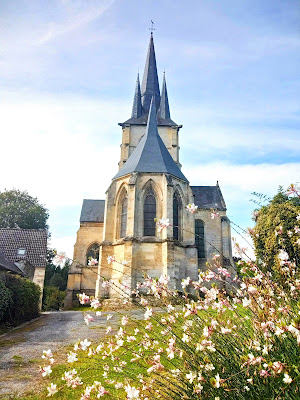 Église Saint-Julien de Royaucourt-et-Chailvet à Royaucourt-et-Chailvet