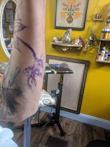 Tattoo Shop «Thistle and Pearl Tattoo», reviews and photos, 107 Merrimon Ave #310, Asheville, NC 28801, USA