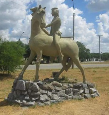 Monumento al Indio Charrúa - Juan Lacaze