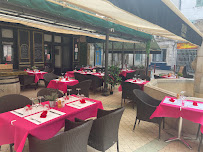 Atmosphère du Restaurant de spécialités provençales Les 1000 Colonnes à Draguignan - n°19