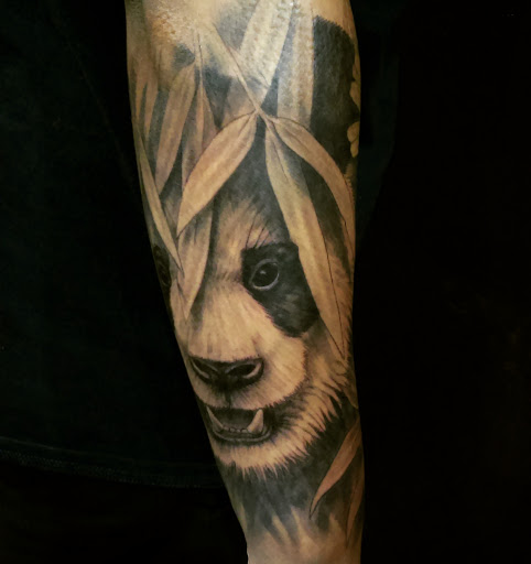 Tattoo Shop «Ink & Iron Custom Tattoo Studio», reviews and photos, 3700 N Cicero Ave, Chicago, IL 60641, USA