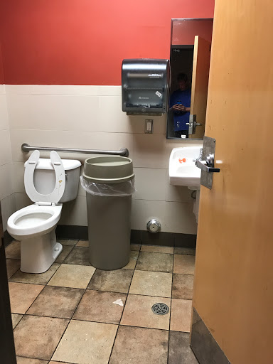 Mexican Restaurant «QDOBA Mexican Eats», reviews and photos, 301 S Main St #100, Royal Oak, MI 48067, USA