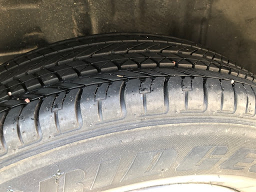 Used Car Dealer «Gladstone Auto Sales», reviews and photos, 7406 N Oak Trafficway, Kansas City, MO 64118, USA