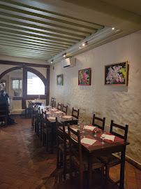 Atmosphère du Restaurant français Aux P'tits Oignons à Montluel - n°4