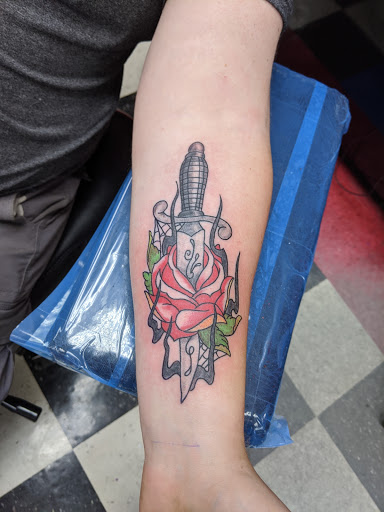 Tattoo Shop «Artistry In Motion», reviews and photos, 230 E Walnut St, North Vernon, IN 47265, USA