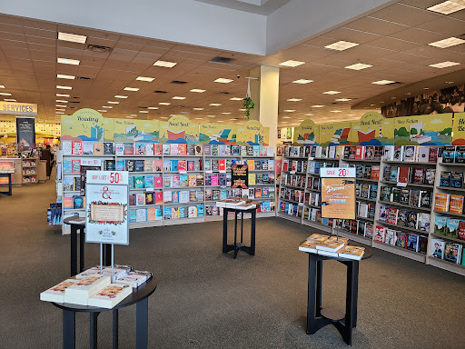 Barnes & Noble image