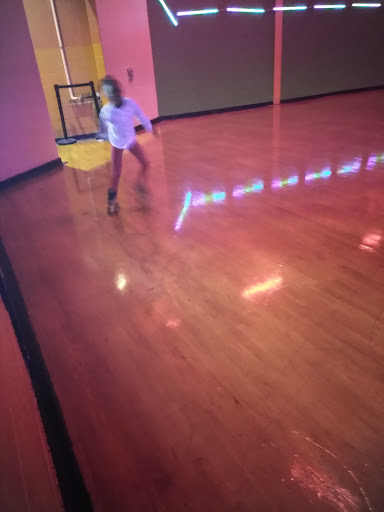 Roller Skating Rink «Dr. Martin Luther King, Jr. Roller Skating and Bowling Center», reviews and photos, 1219 W 76th St, Chicago, IL 60620, USA