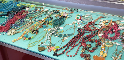 Thrift Store «Sunshine Thrift Store», reviews and photos, 4304 S Dale Mabry Hwy, Tampa, FL 33611, USA