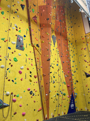 Reviews of West 1 Climbing Wall in London - Gym