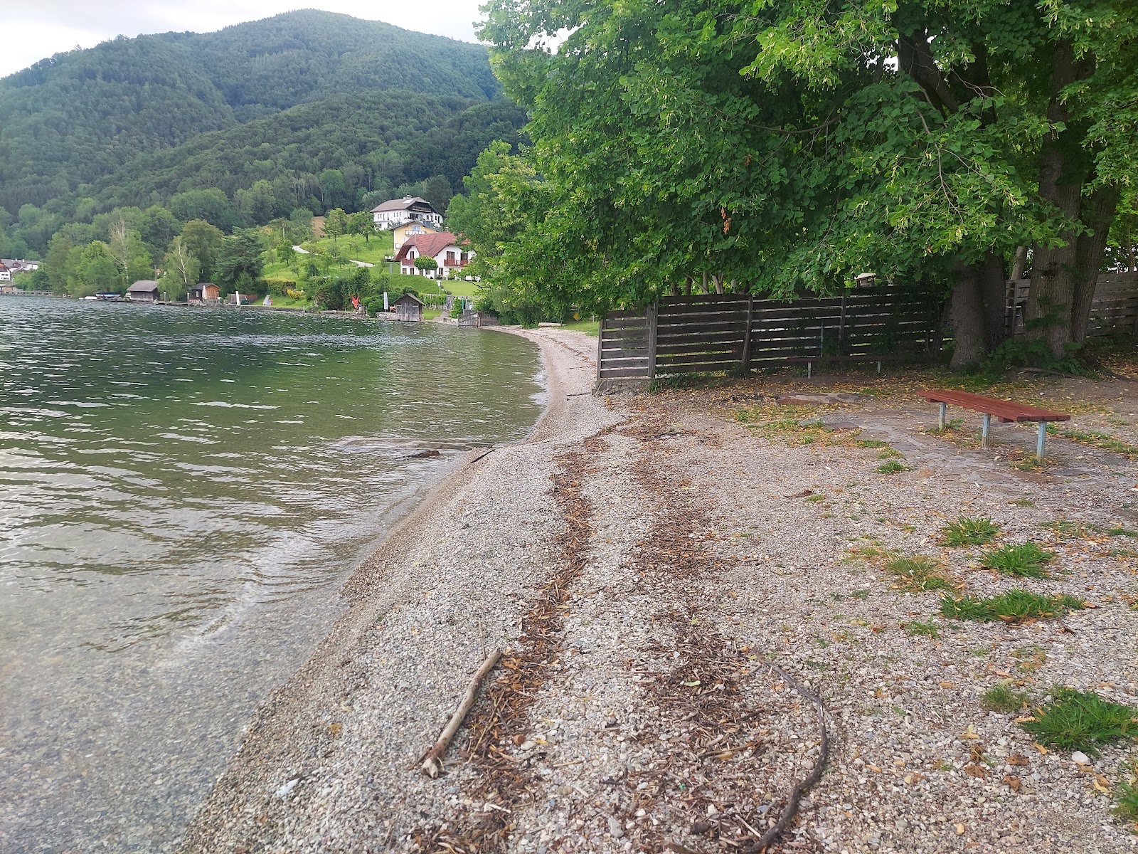 Foto av Offentlicher Badeplatz med rymlig strand