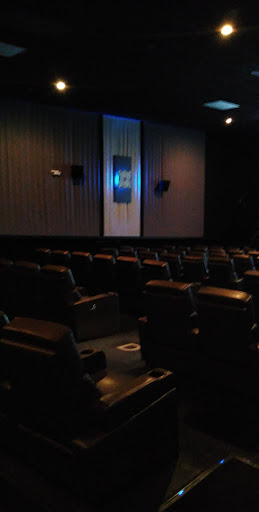 Movie Theater «Flagship Cinemas Palmyra», reviews and photos, 2 N Londonderry Square, Palmyra, PA 17078, USA