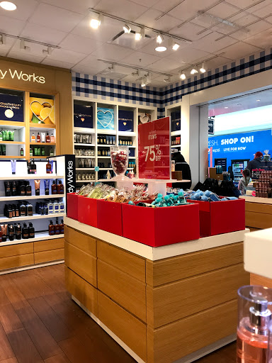 Beauty Supply Store «Bath & Body Works», reviews and photos, Newgate Mall, Ogden, UT 84405, USA