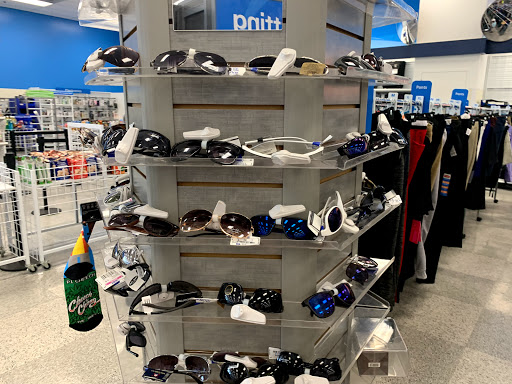 Clothing Store «Ross Dress for Less», reviews and photos, 15301 Manchester Rd, Ballwin, MO 63011, USA