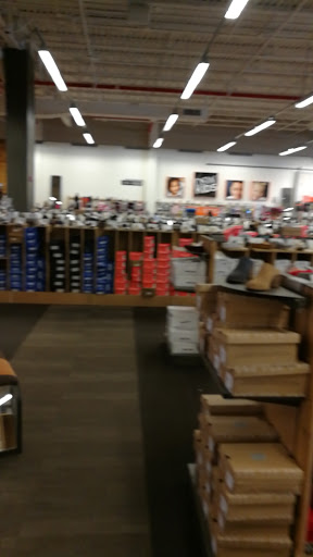 Shoe Store «DSW Designer Shoe Warehouse», reviews and photos, 2485 Richmond Ave, Staten Island, NY 10314, USA