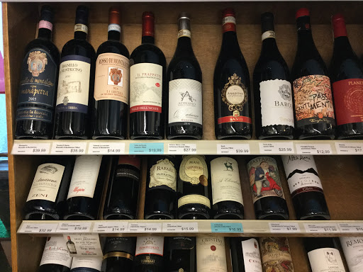 Wine Store «Niskayuna Wines & Liquors», reviews and photos, 2211 Nott St E, Niskayuna, NY 12309, USA