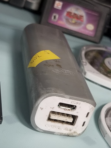 Thrift Store «St Vincent De Paul - West Broadway Thrift Store», reviews and photos, 2345 W Broadway, Eugene, OR 97402, USA