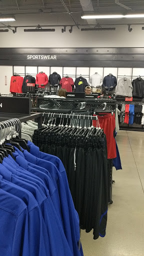 Sporting Goods Store «Nike Factory Store», reviews and photos, 71 Aquarium Way, Long Beach, CA 90802, USA