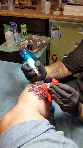 Tattoo Removal Service «Bad Apple Tattoo», reviews and photos, 5640 W Charleston Blvd B, Las Vegas, NV 89146, USA