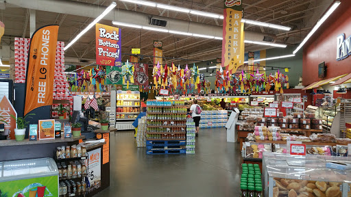 Grocery Store «Fiesta Foods», reviews and photos, 1008 E Nob Hill Blvd, Yakima, WA 98901, USA
